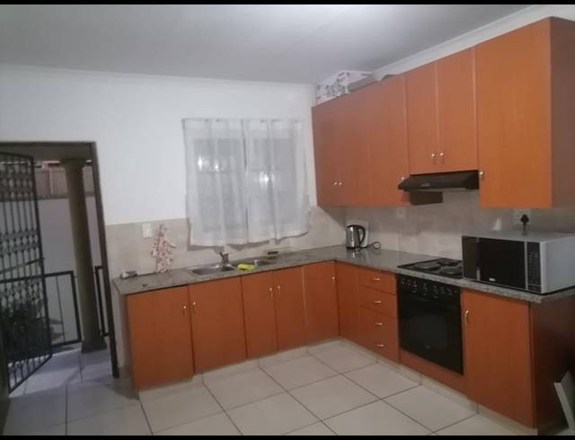 2 BEDROOM APARTMENT FOR SALE IN SHULTON PARK
